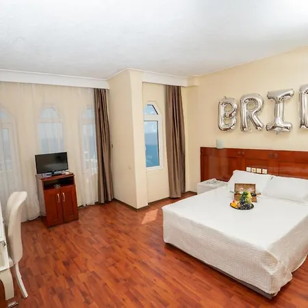 Nazar Hotell 4*